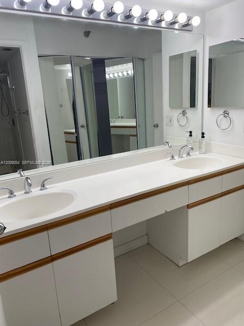 Photo of 3400 192nd St  #1910, Aventura, Florida, 33180 - main bath double sink