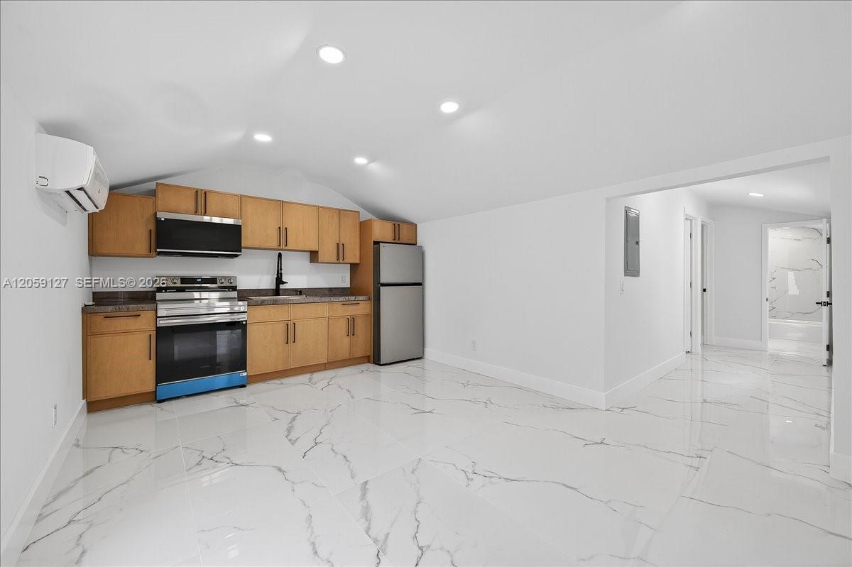 Ver detalles / 2241 sq. ft. $ 2026-07-24 0 foto