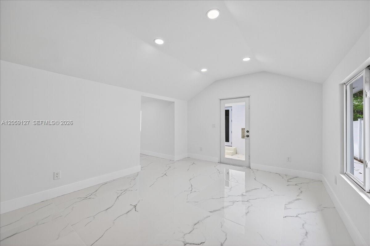Ver detalles / 2241 sq. ft. $ 2026-07-24 0 foto