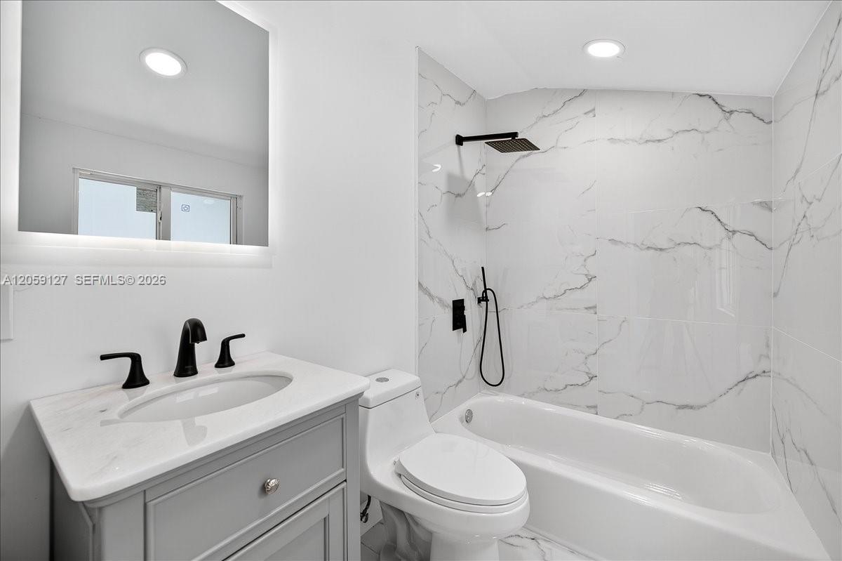 Ver detalles / 2241 sq. ft. $ 2026-07-24 0 foto