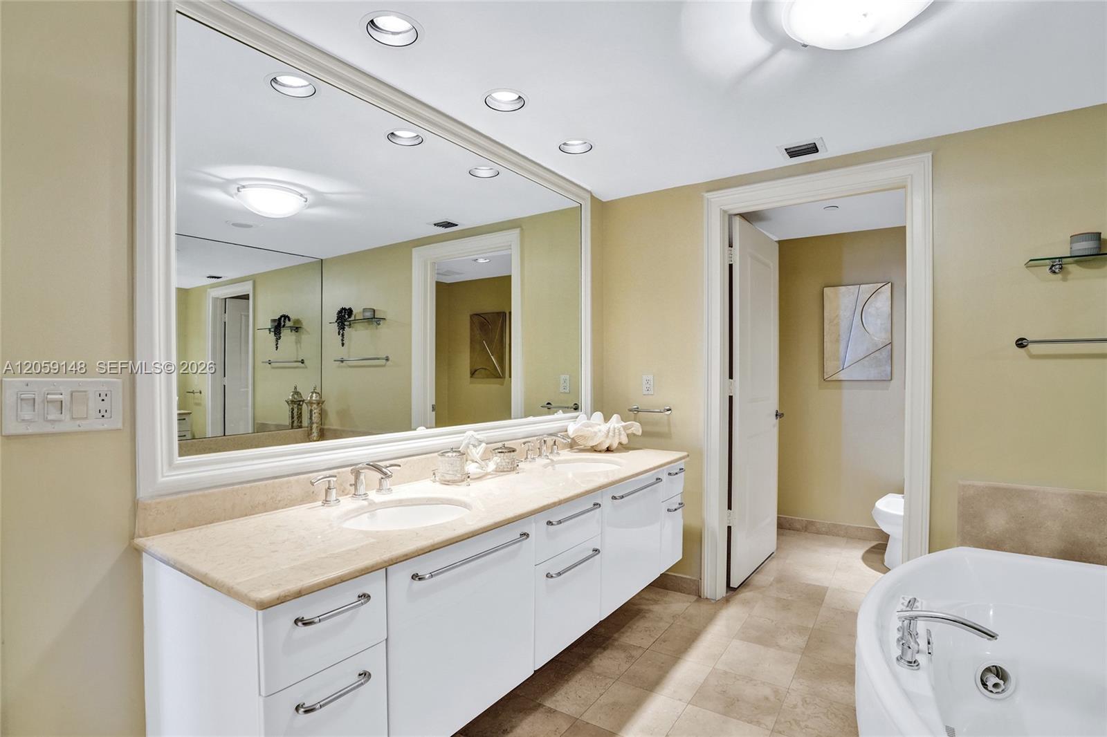 Photo of 3101 Ocean Dr  #3607, Hollywood, Florida, 33019 - 