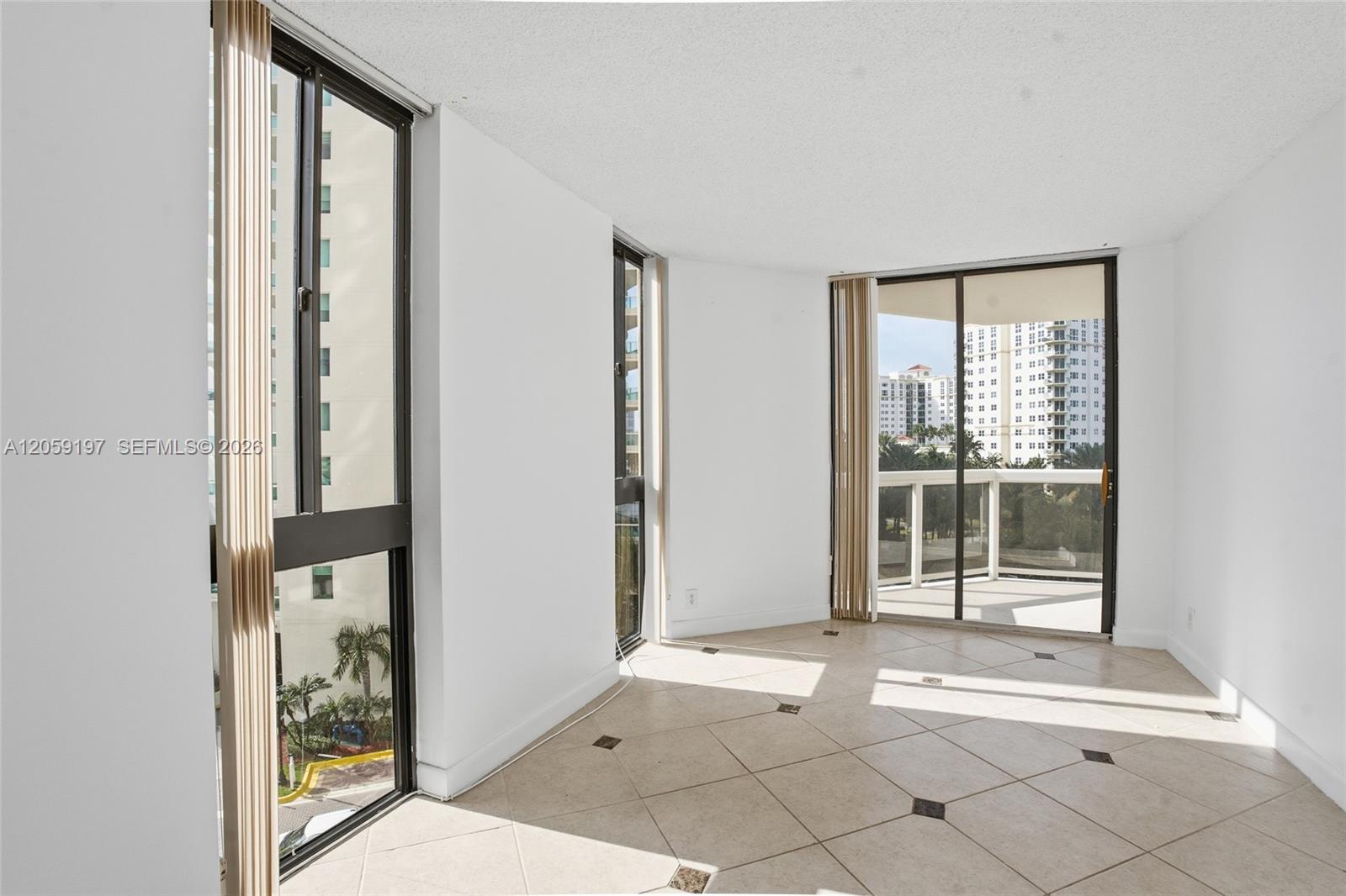 Photo of 20185 Country Club Dr  #502, Aventura, Florida, 33180 - 