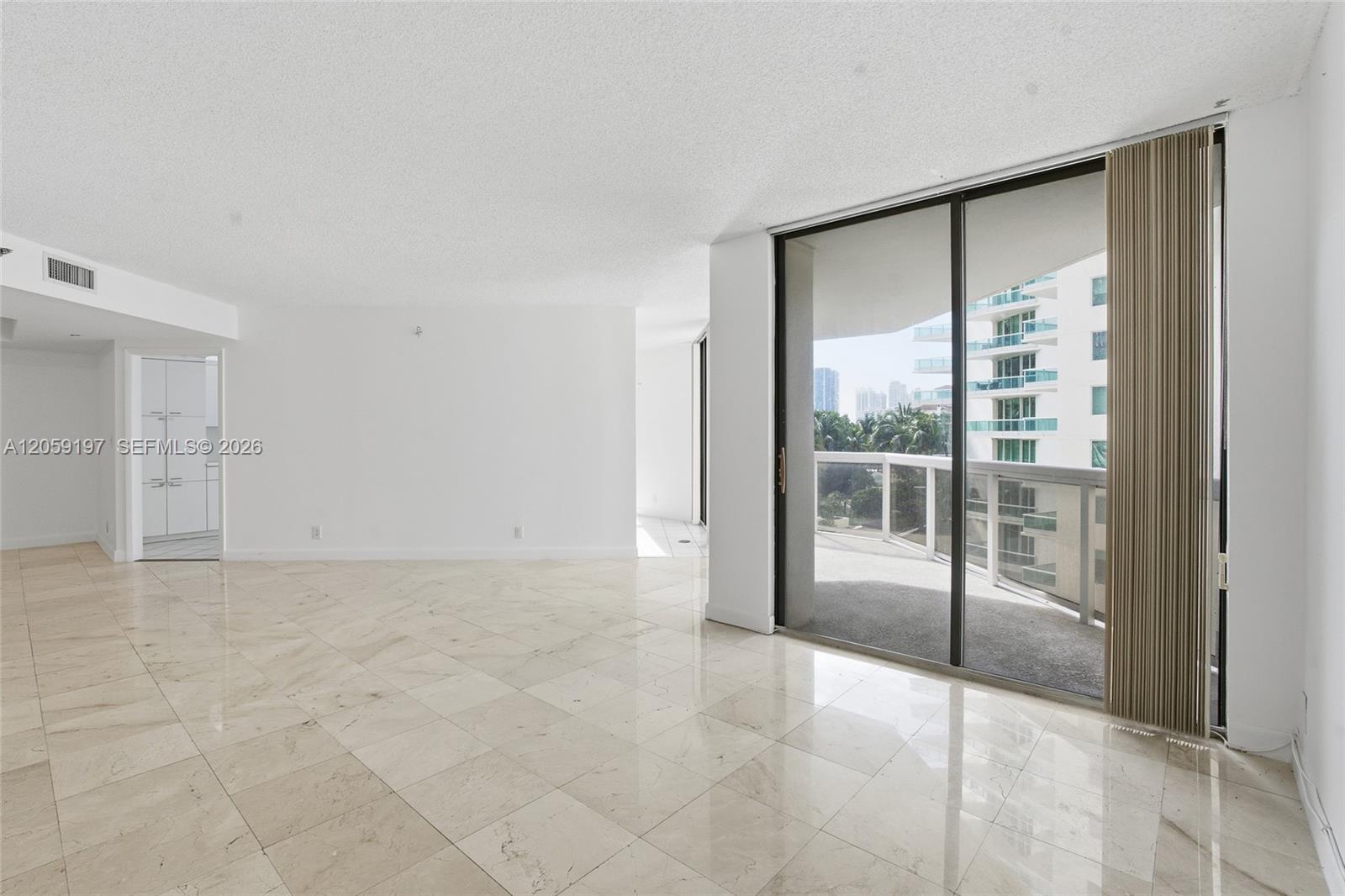 Photo of 20185 Country Club Dr  #502, Aventura, Florida, 33180 - 