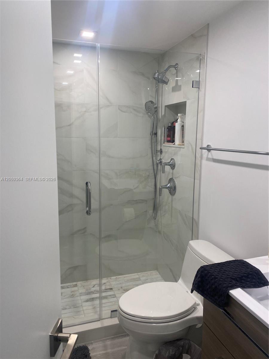 Photo of 613 26th Ave (613), Hallandale Beach, Florida, 33009 -