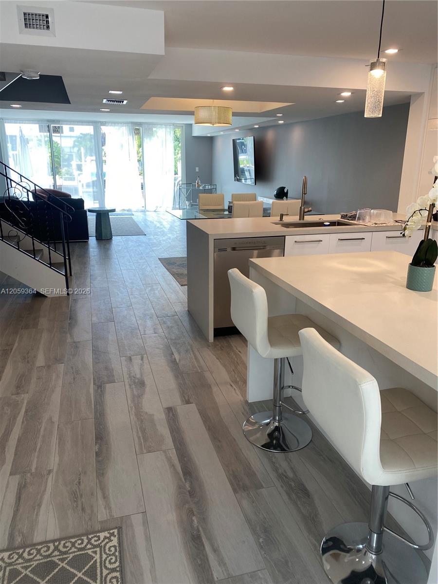 Photo of 613 26th Ave (613), Hallandale Beach, Florida, 33009 -