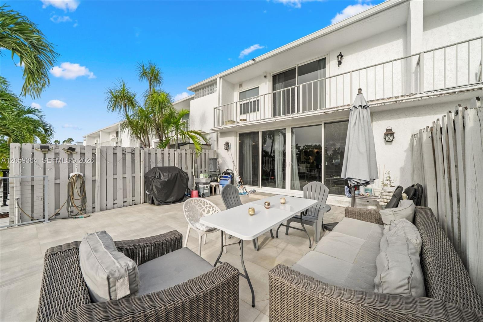 Photo of 613 26th Ave (613), Hallandale Beach, Florida, 33009 -