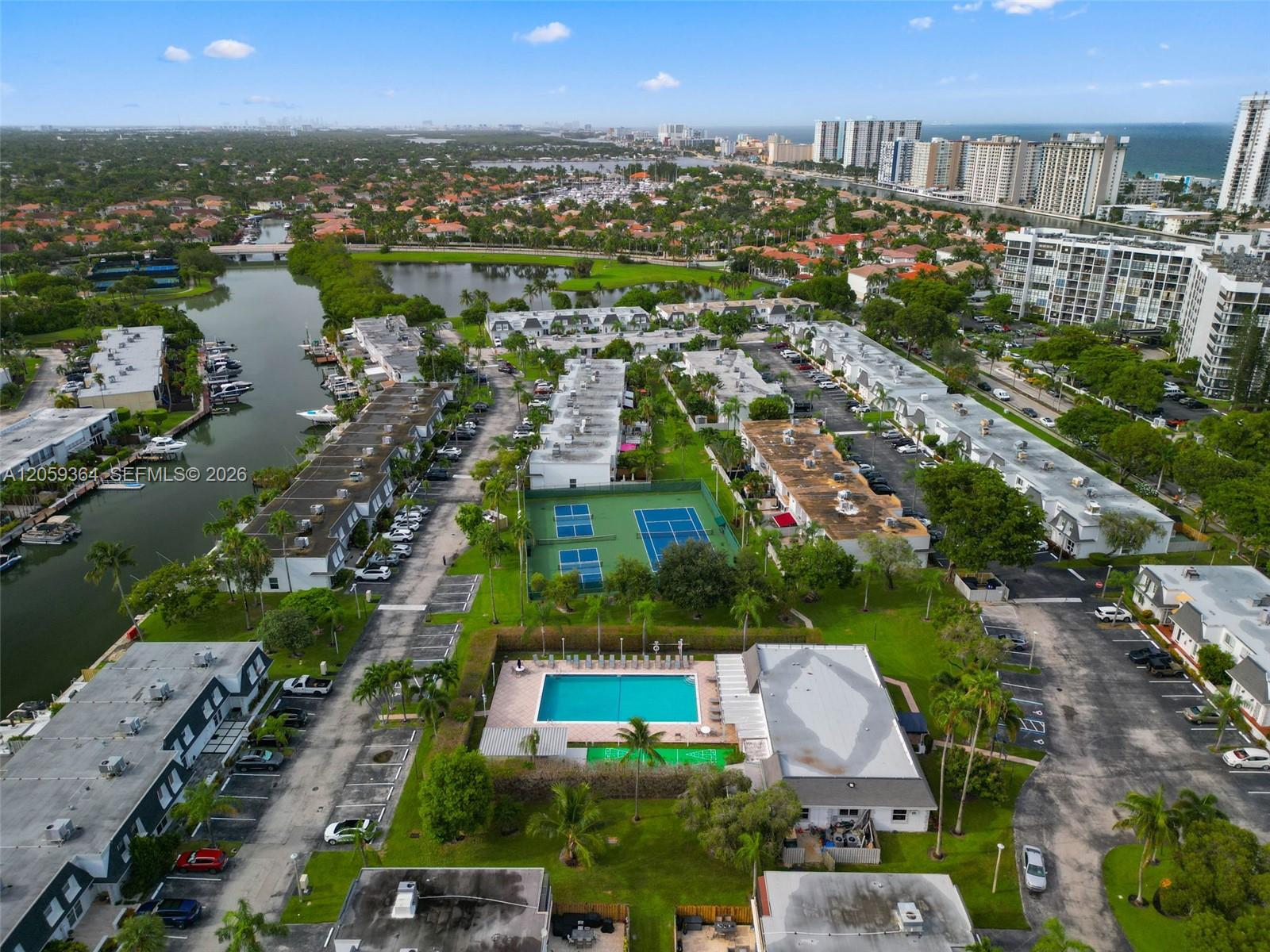 Photo of 613 26th Ave (613), Hallandale Beach, Florida, 33009 -