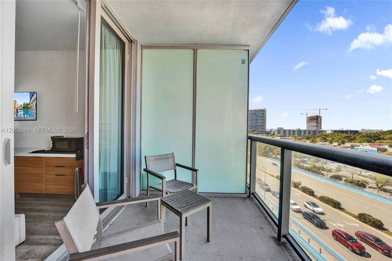 See details R906 2 / 2 1028 sq. ft. $ 2026-07-24 0 Photo