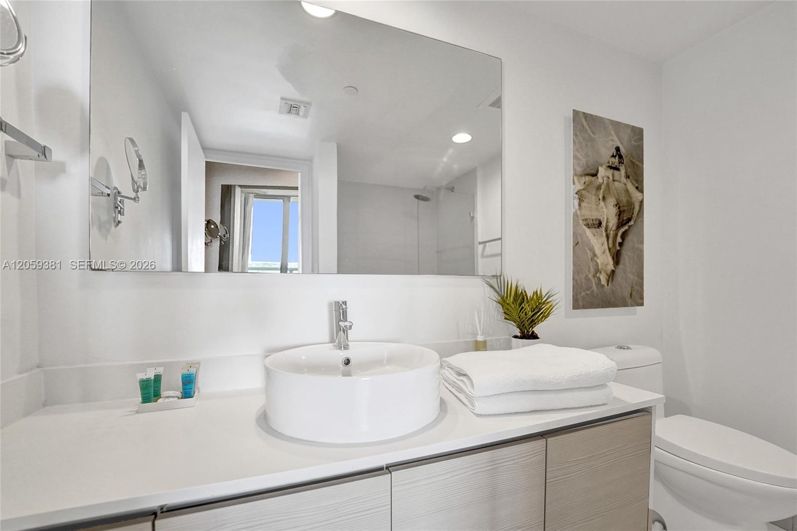 See details R906 2 / 2 1028 sq. ft. $ 2026-07-24 0 Photo