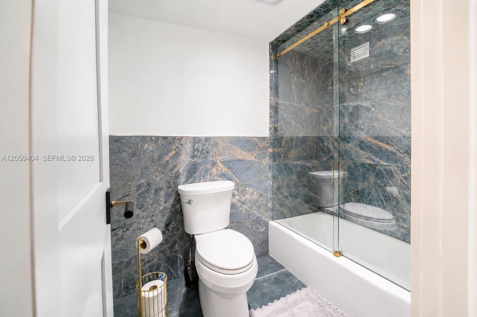 Photo of 1817 Ocean Dr #215, Hallandale Beach, Florida, 33009 -