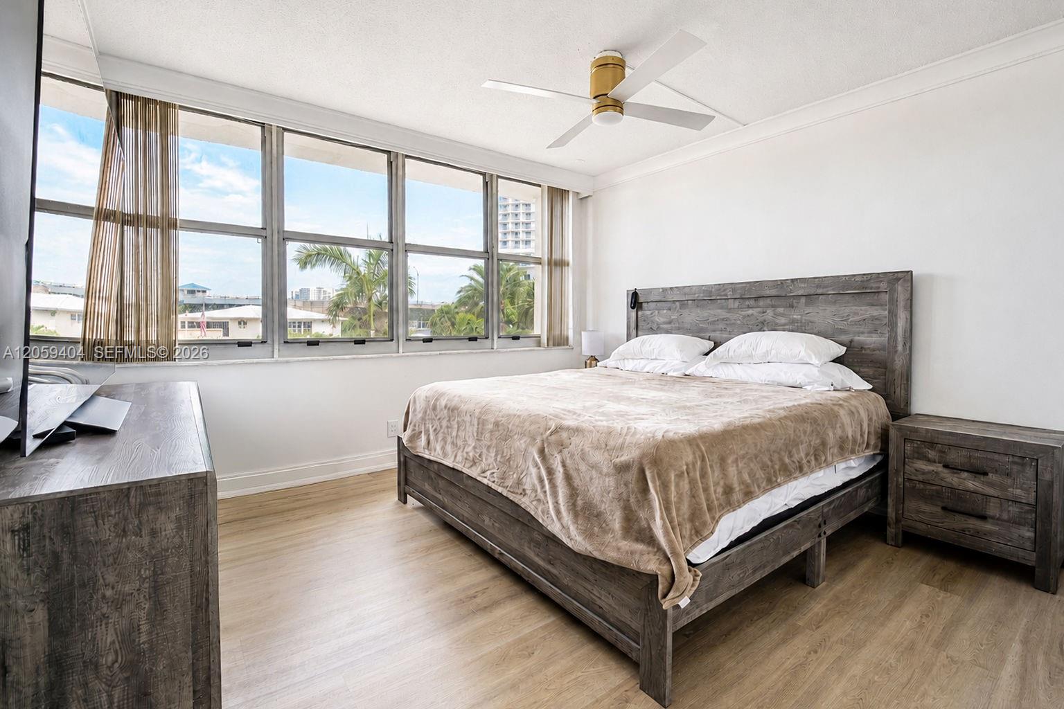 Photo of 1817 Ocean Dr #215, Hallandale Beach, Florida, 33009 -