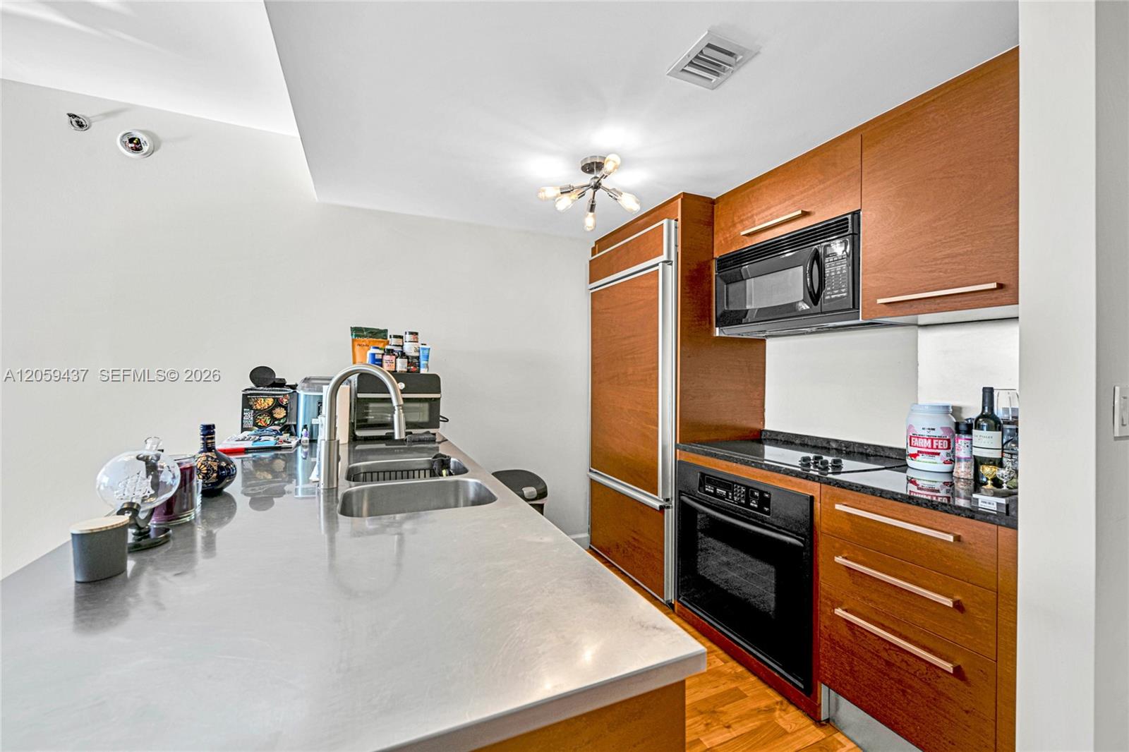 Ver detalles 2709 2 / 1 1086 sq. ft. $ 2026-07-24 0 foto