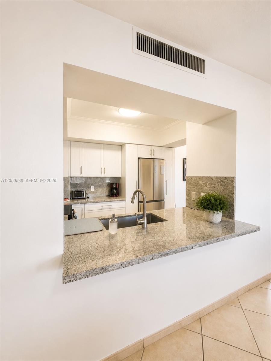 Photo of 3505 Ocean Dr  #401, Hollywood, Florida, 33019 - 