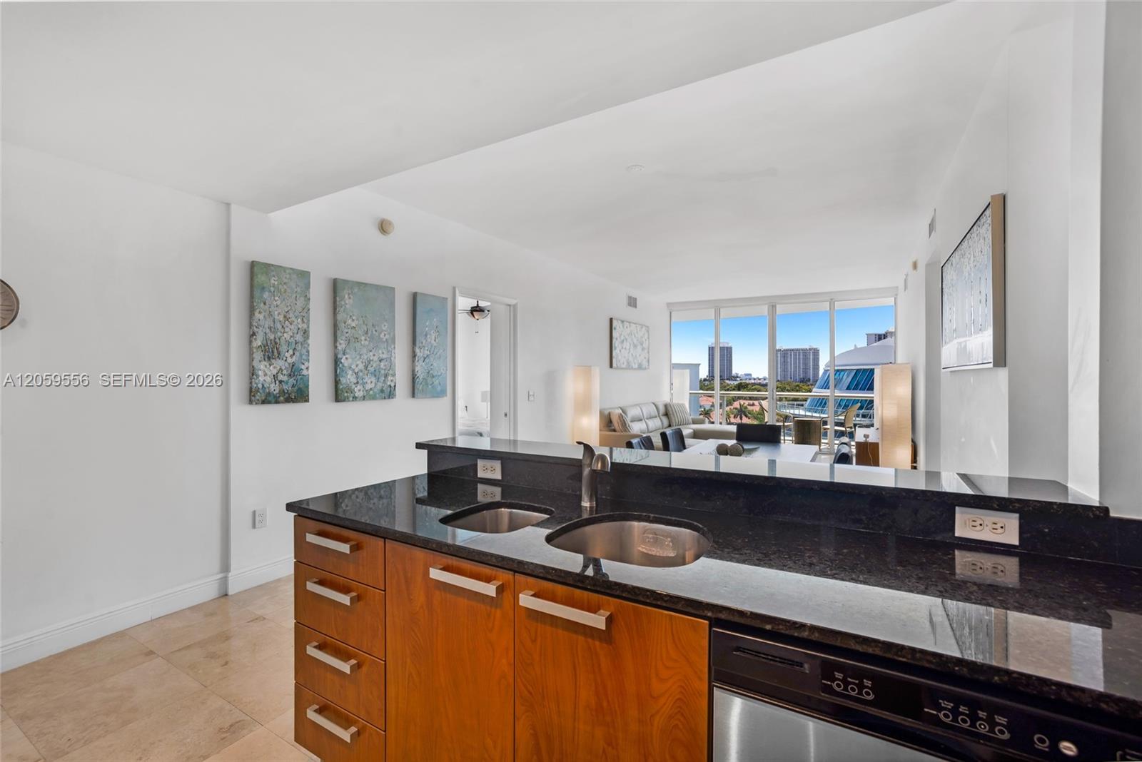 Photo of 3131 188th St  #1-910, Aventura, Florida, 33180 - 