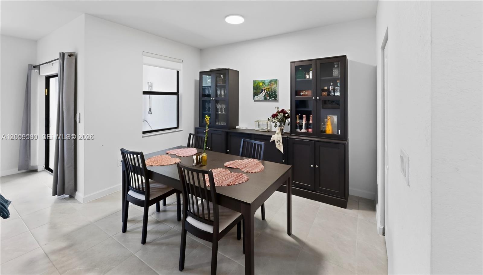 See details 12982 3 / 3 1722 sq. ft. $ 2026-07-24 0 Photo