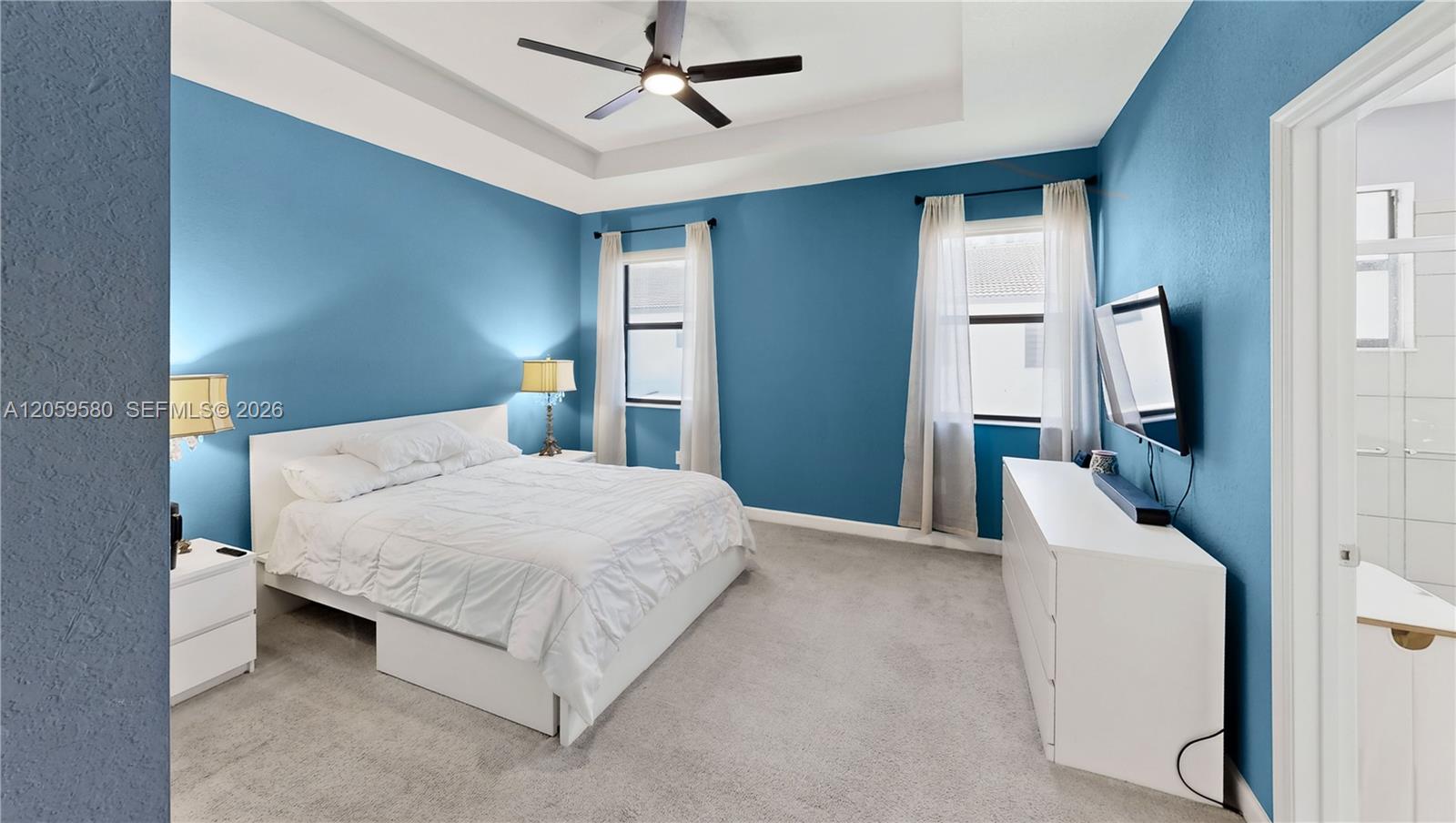 See details 12982 3 / 3 1722 sq. ft. $ 2026-07-24 0 Photo