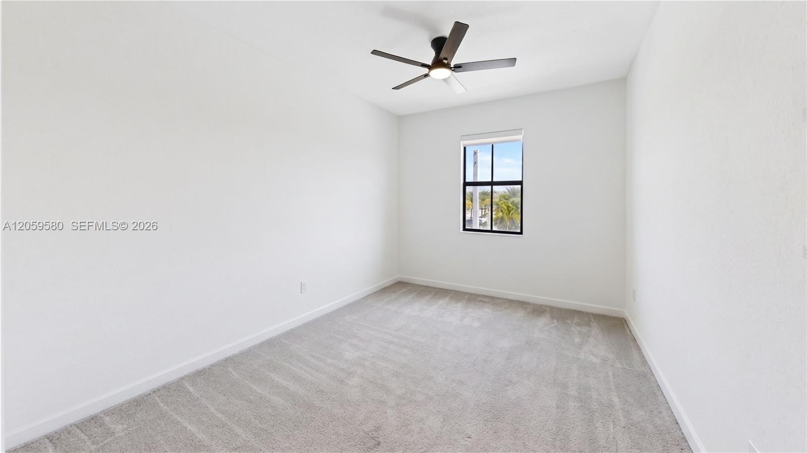 See details 12982 3 / 3 1722 sq. ft. $ 2026-07-24 0 Photo