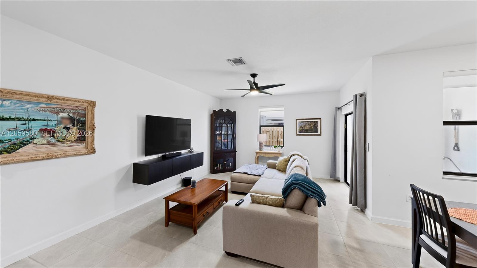 See details 12982 3 / 3 1722 sq. ft. $ 2026-07-24 0 Photo
