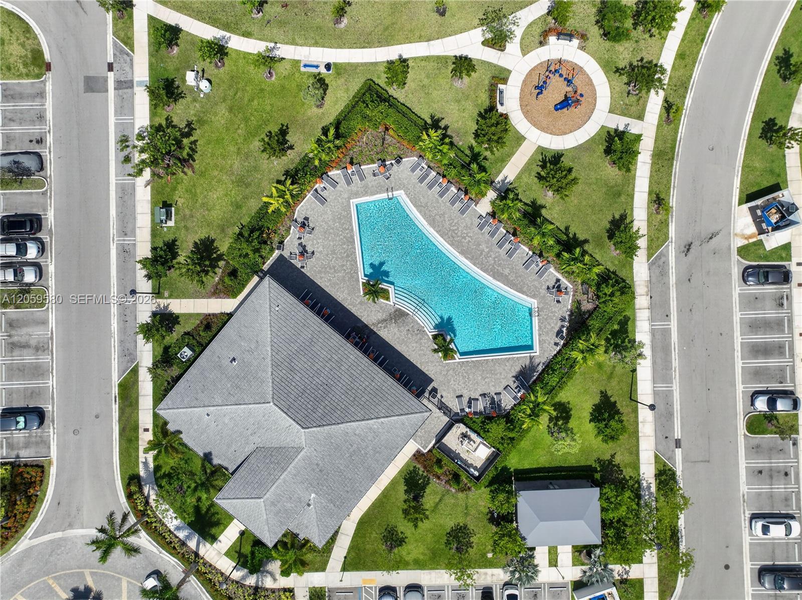 See details 12982 3 / 3 1722 sq. ft. $ 2026-07-24 0 Photo