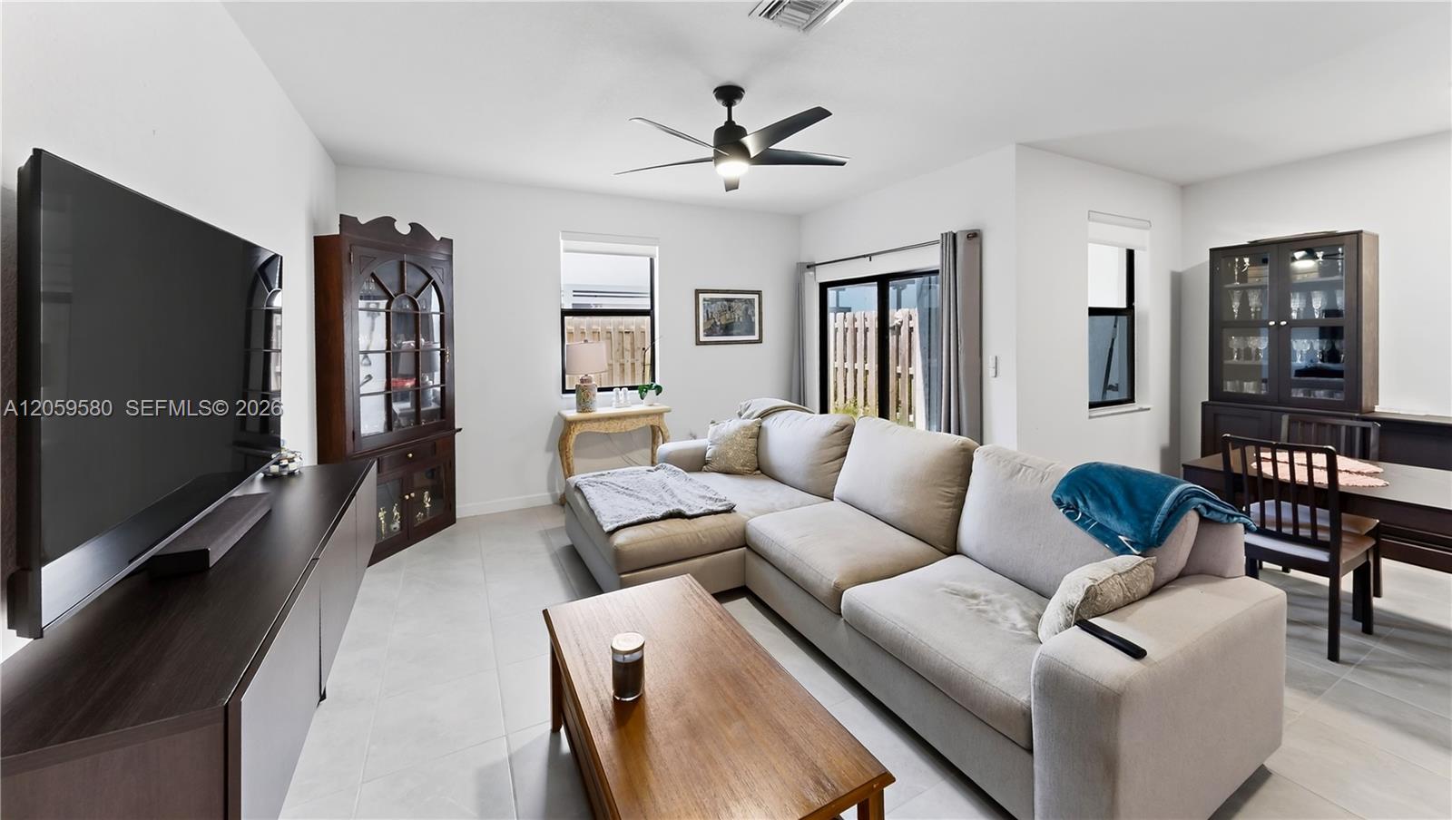 See details 12982 3 / 3 1722 sq. ft. $ 2026-07-24 0 Photo