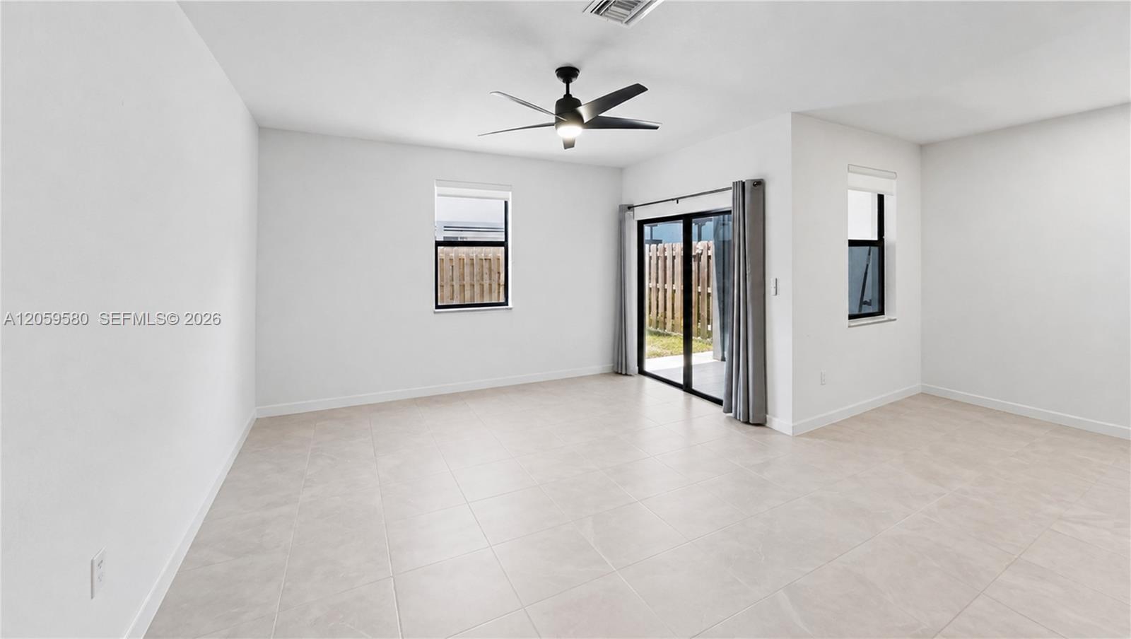 See details 12982 3 / 3 1722 sq. ft. $ 2026-07-24 0 Photo