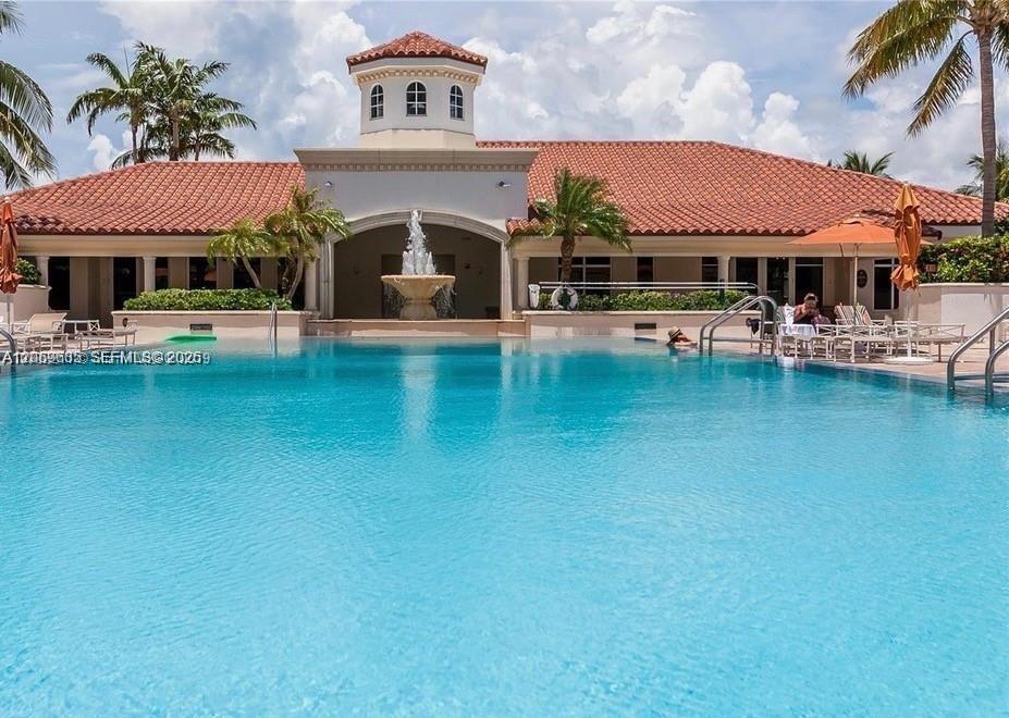 Photo of 19900 Country Club Dr #310, Aventura, Florida, 33180 -