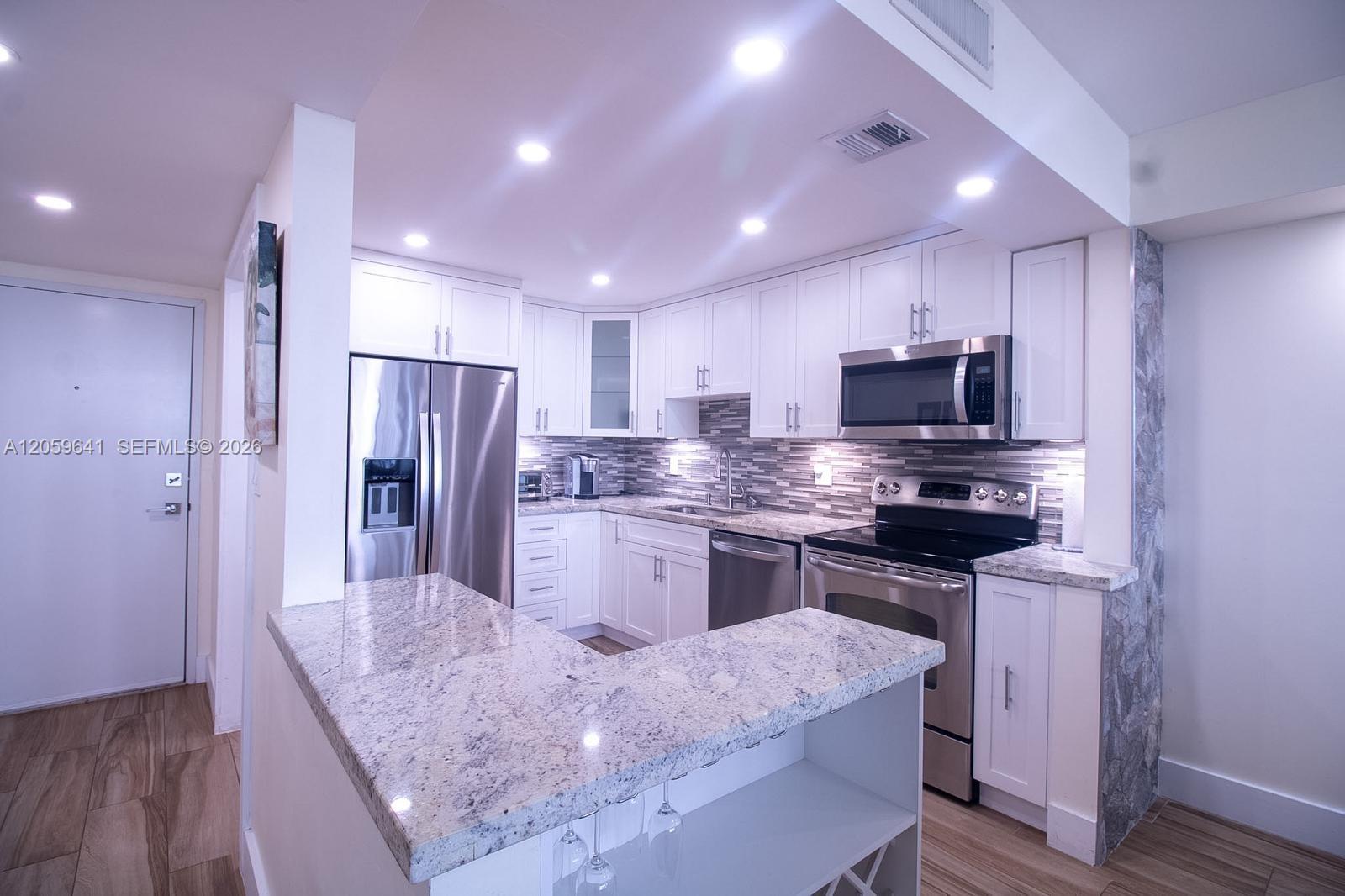 Photo of 2301 Ocean Dr  #1104, Hollywood, Florida, 33019 - 
