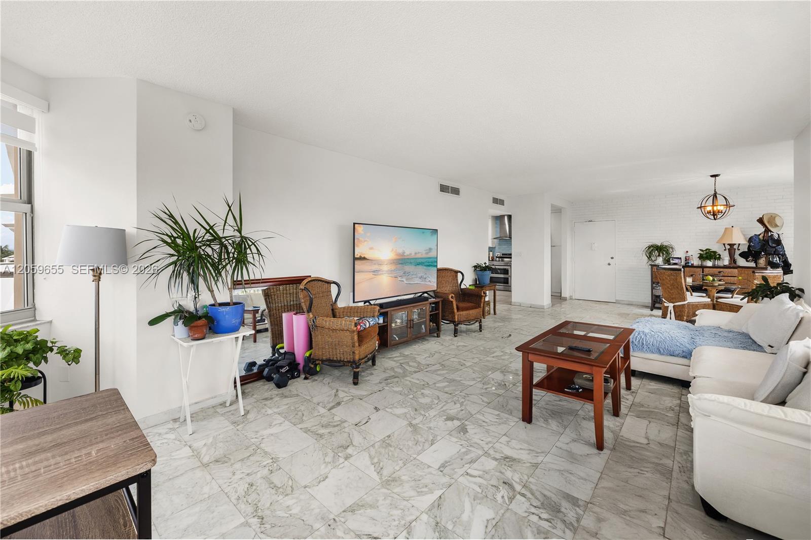 #5F 2 / 2 1340 sq. ft. $ 2026-07-24 0 foto