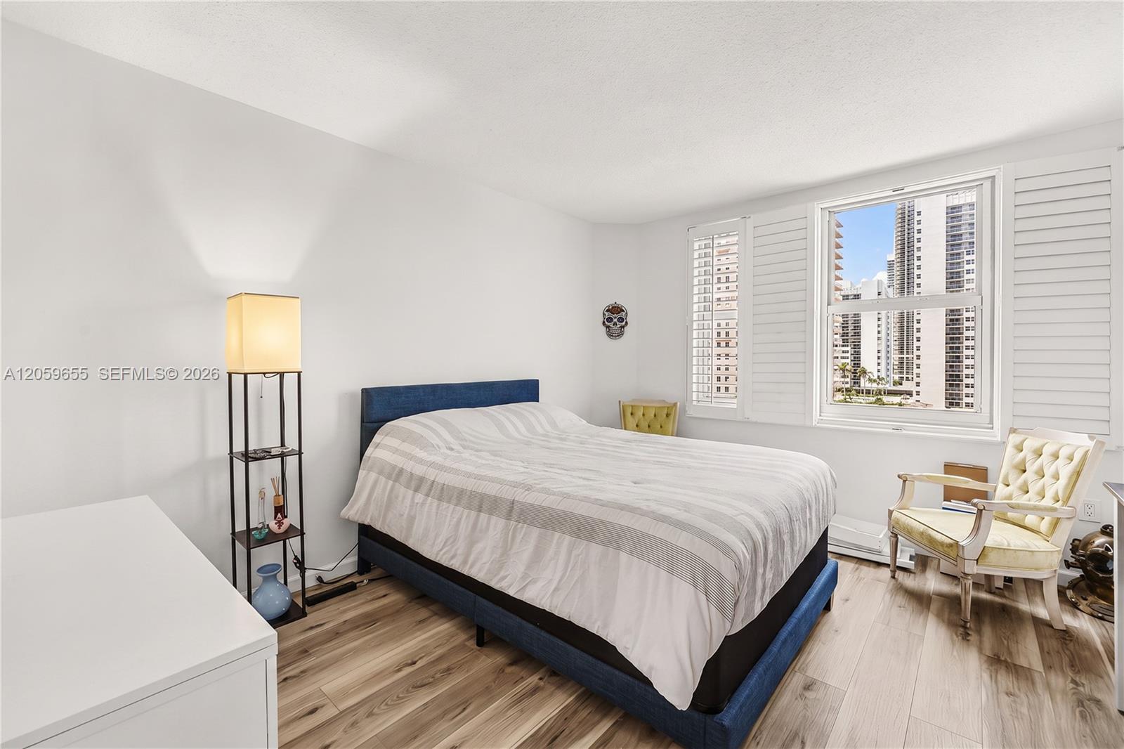#5F 2 / 2 1340 sq. ft. $ 2026-07-24 0 foto