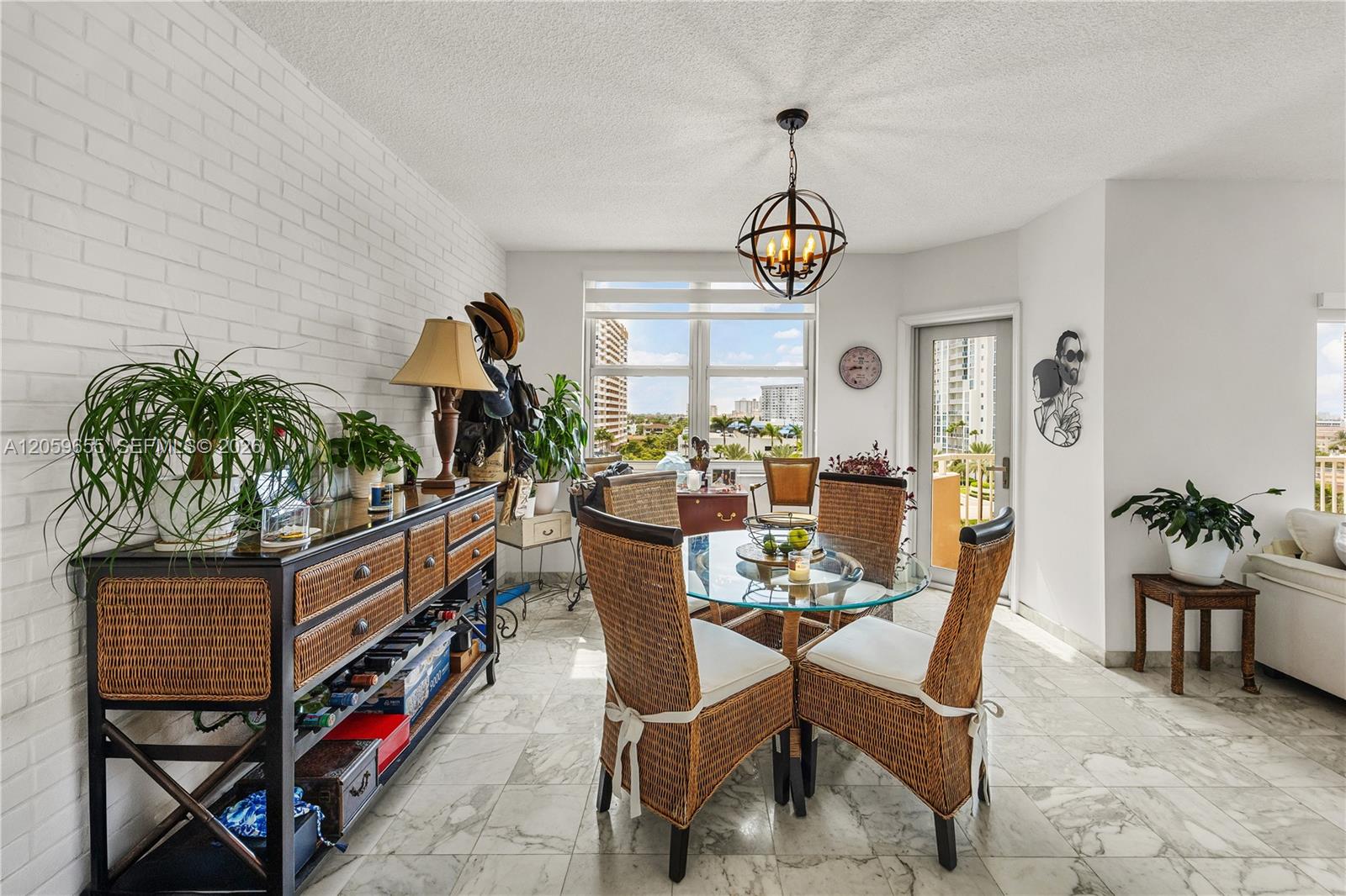 #5F 2 / 2 1340 sq. ft. $ 2026-07-24 0 foto