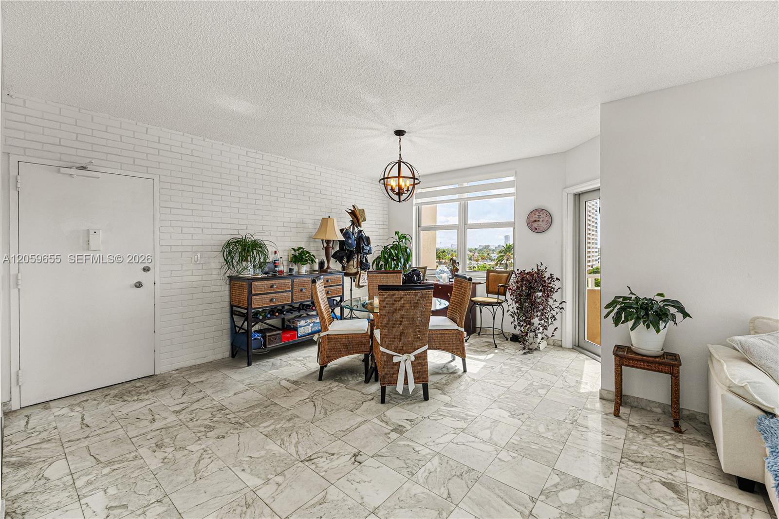 #5F 2 / 2 1340 sq. ft. $ 2026-07-24 0 foto