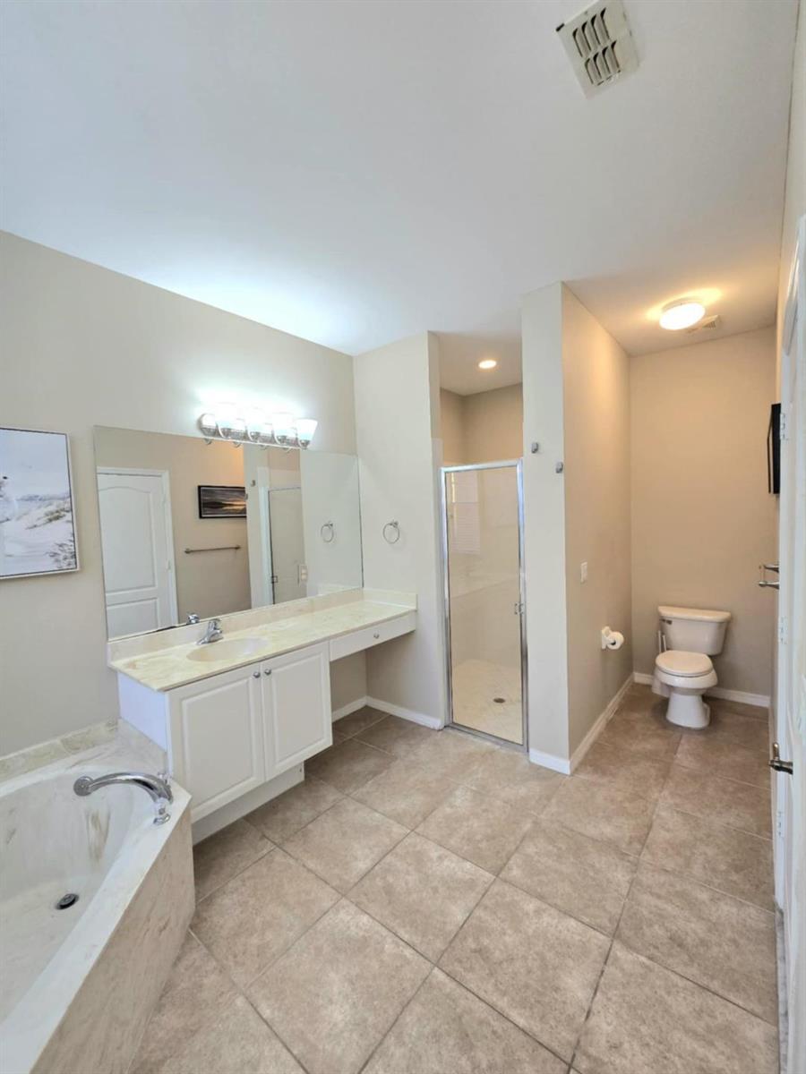 9658 3 / 2 1761 sq. ft. $ 2026-07-26 0 foto