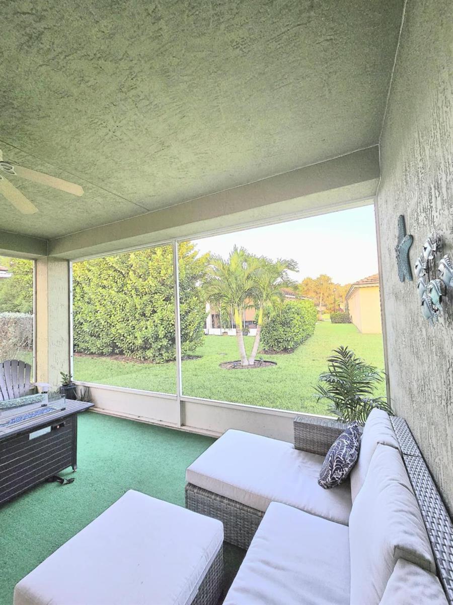 9658 3 / 2 1761 sq. ft. $ 2026-07-26 0 foto