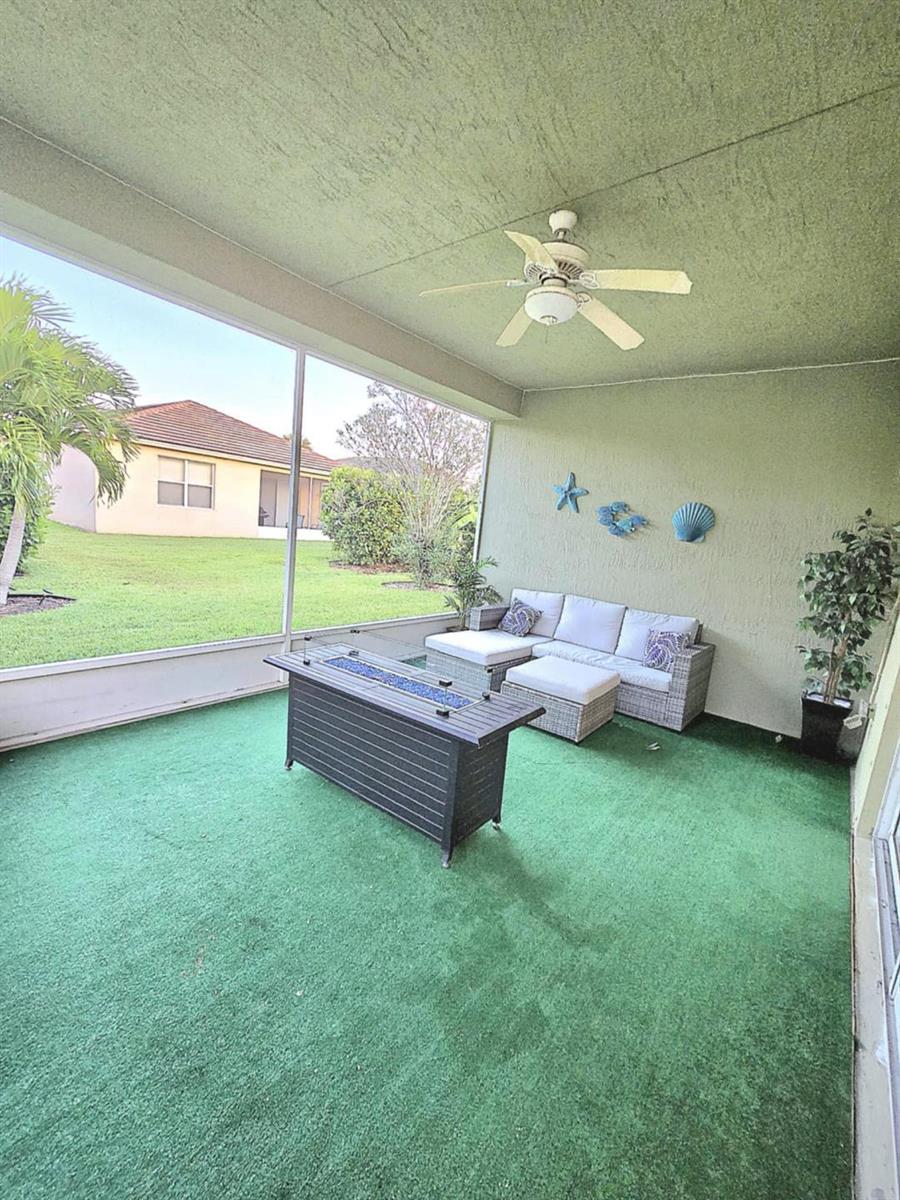 9658 3 / 2 1761 sq. ft. $ 2026-07-26 0 foto