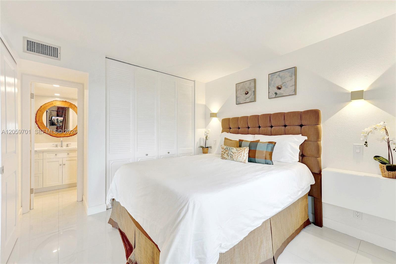 Photo of 2201 Ocean Dr  #604, Hollywood, Florida, 33019 - 