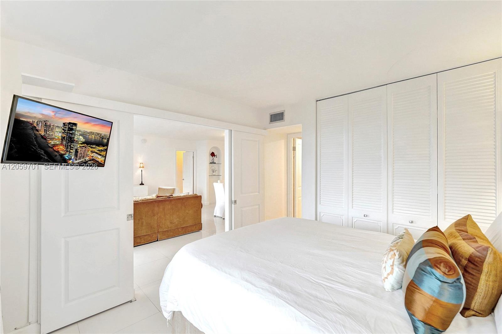 Photo of 2201 Ocean Dr  #604, Hollywood, Florida, 33019 - 