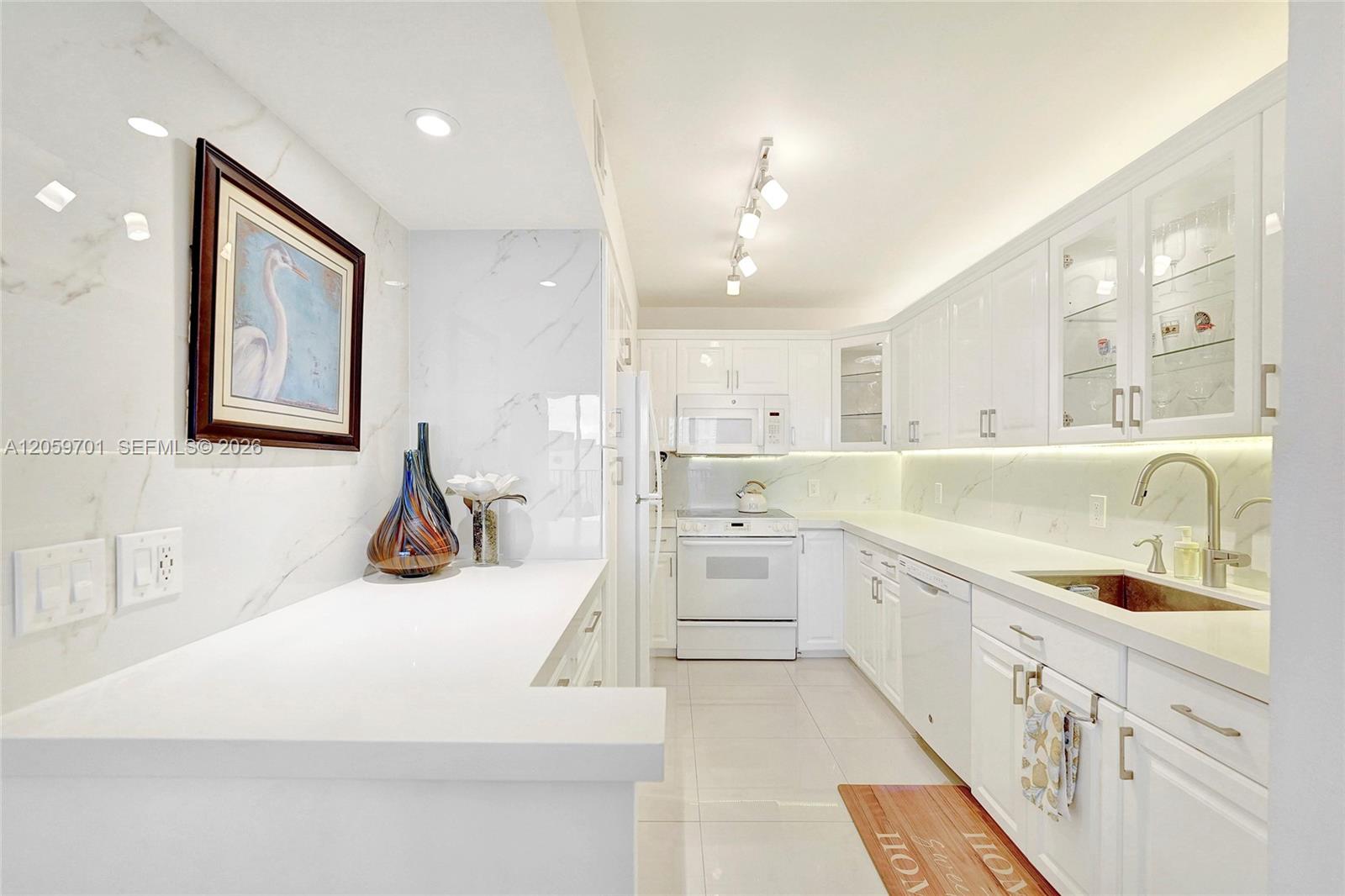 Photo of 2201 Ocean Dr  #604, Hollywood, Florida, 33019 - 