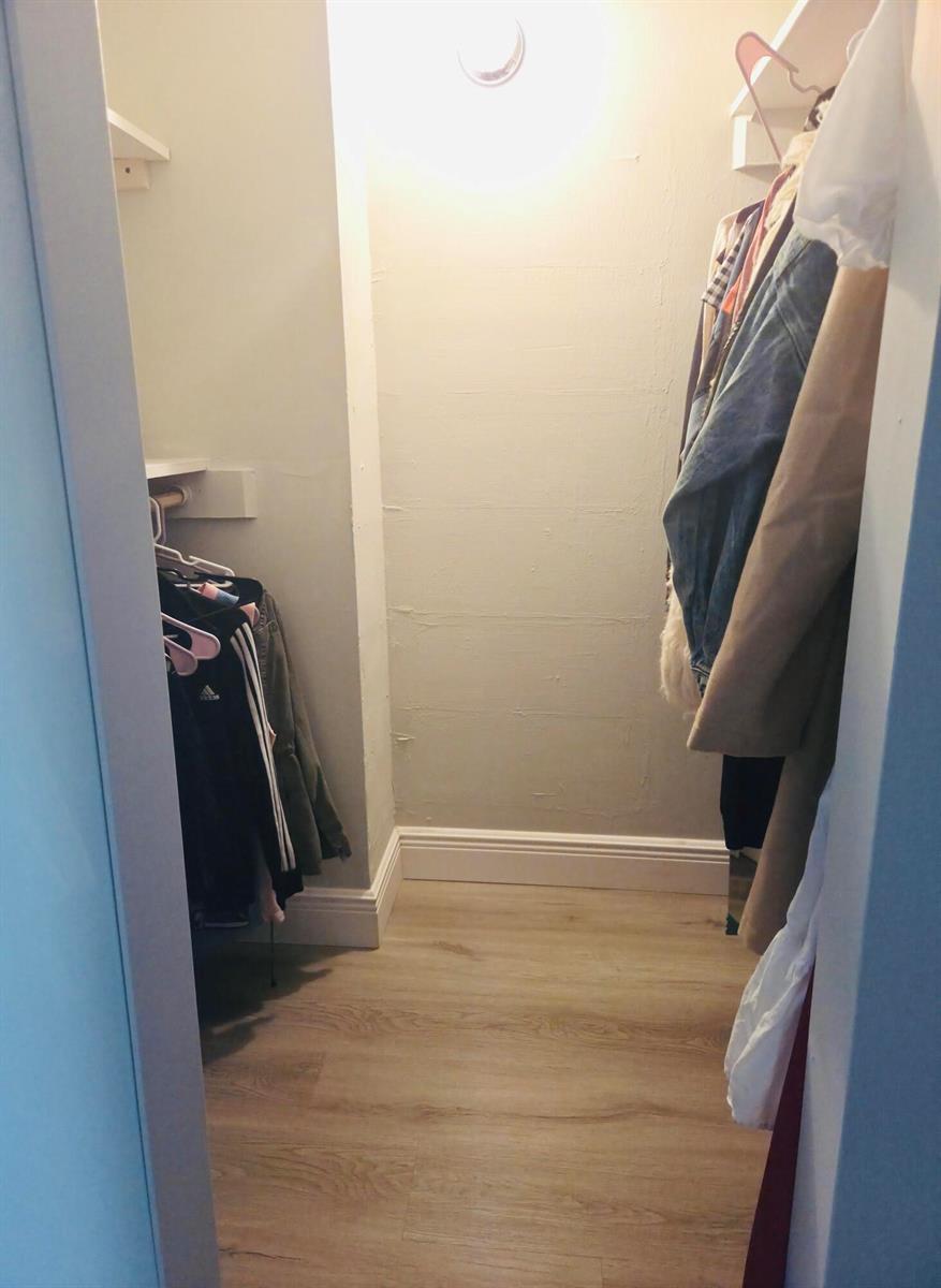 See details 8p 2 / 2 1380 sq. ft. $ 2026-08-28 0 Photo