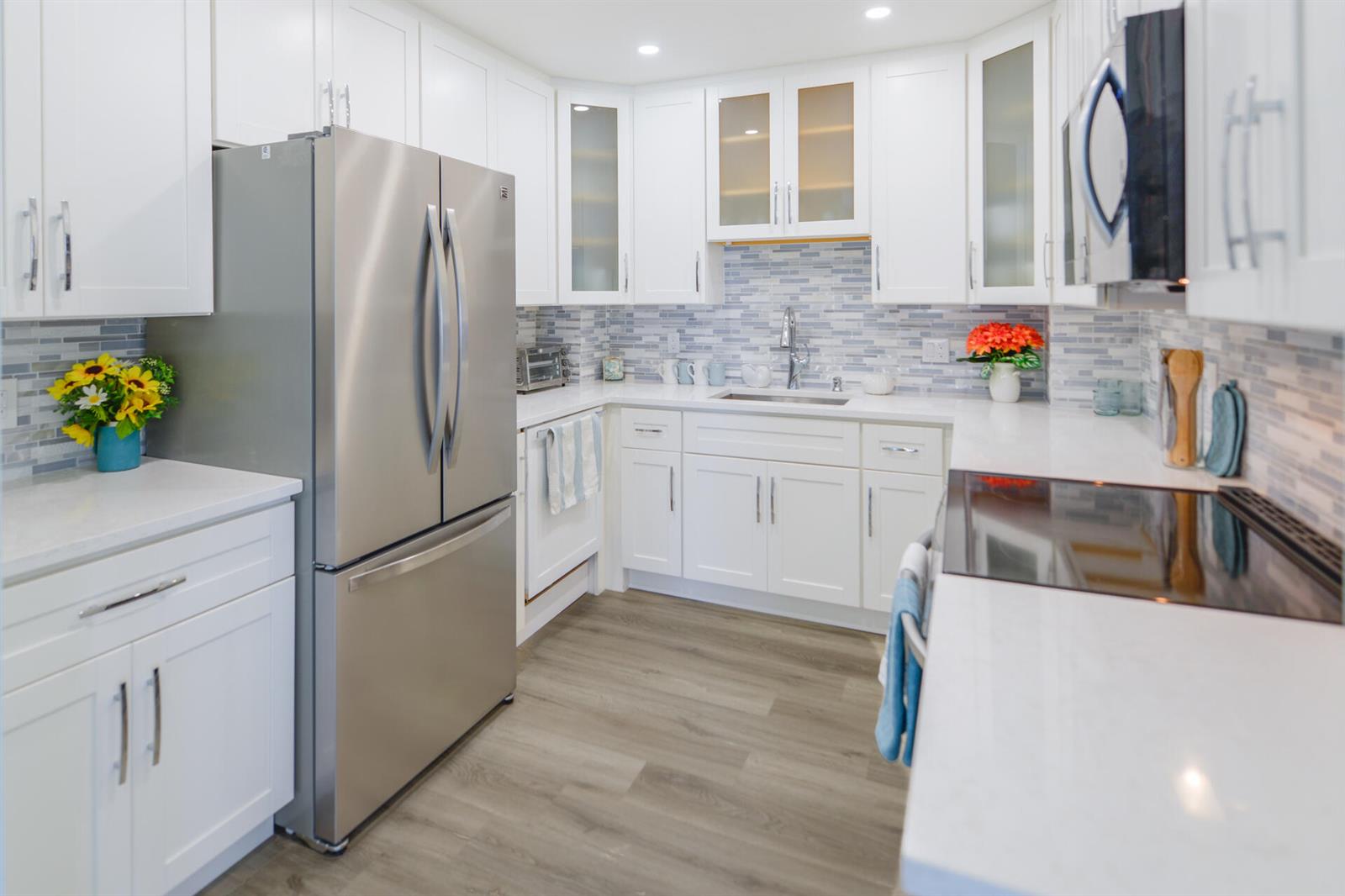 See details 8p 2 / 2 1380 sq. ft. $ 2026-08-28 0 Photo
