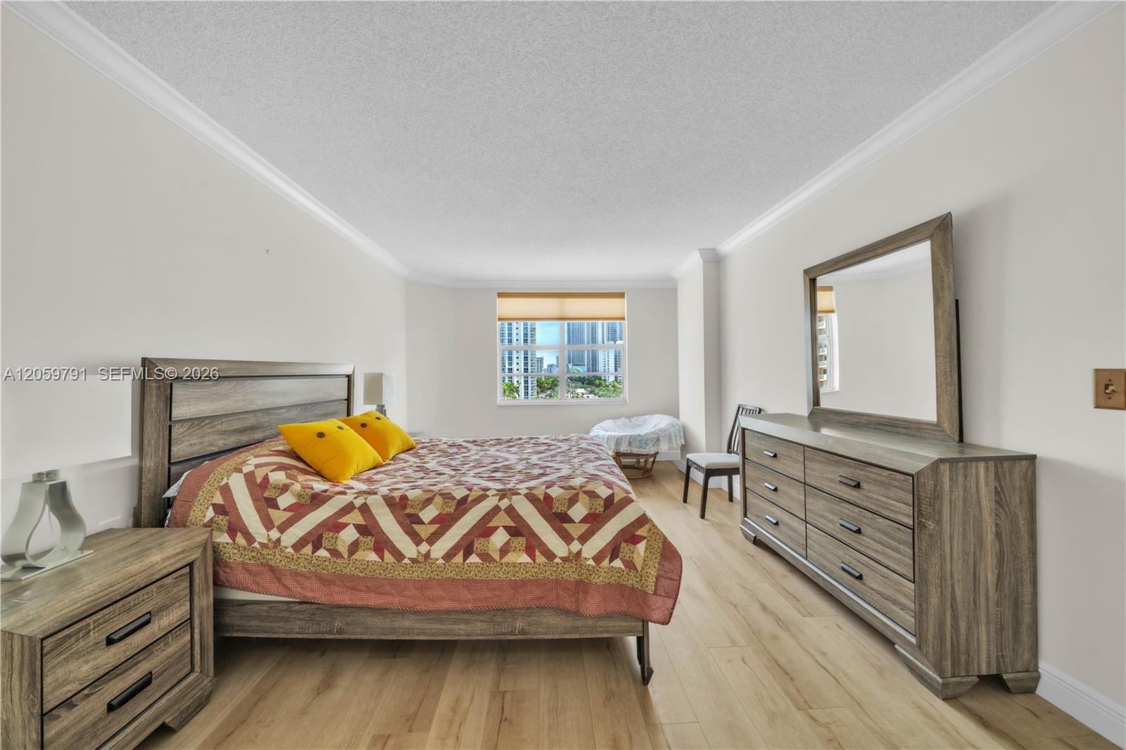 Ver detalles 6p 2 / 2 1380 sq. ft. $ 2026-07-25 0 foto