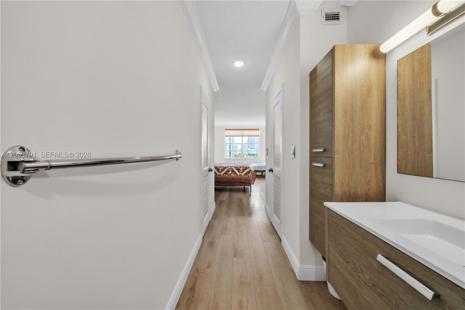 Ver detalles 6p 2 / 2 1380 sq. ft. $ 2026-07-25 0 foto