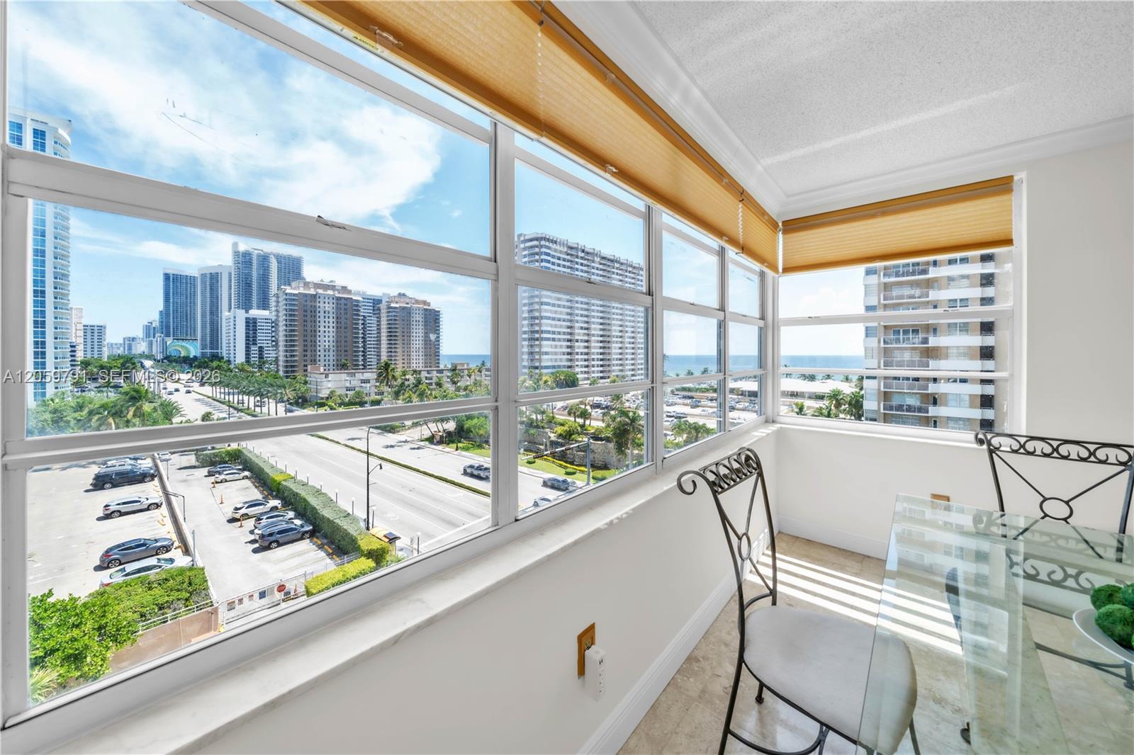 Ver detalles 6p 2 / 2 1380 sq. ft. $ 2026-07-25 0 foto