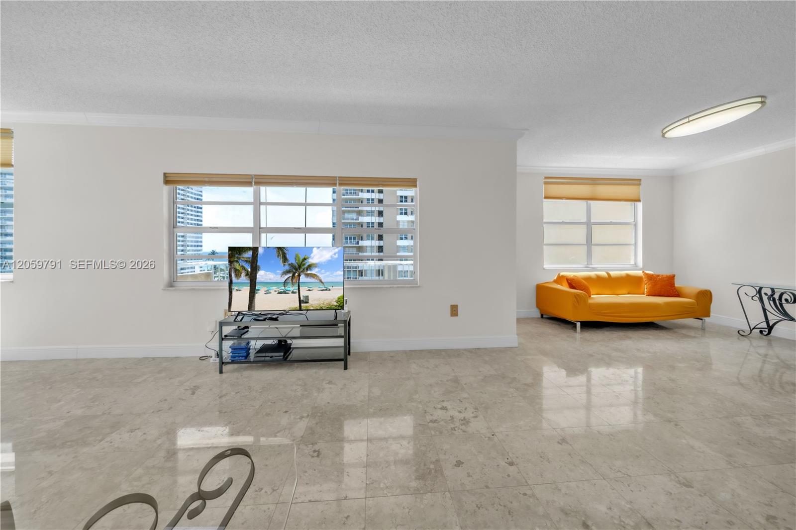 Ver detalles 6p 2 / 2 1380 sq. ft. $ 2026-07-25 0 foto