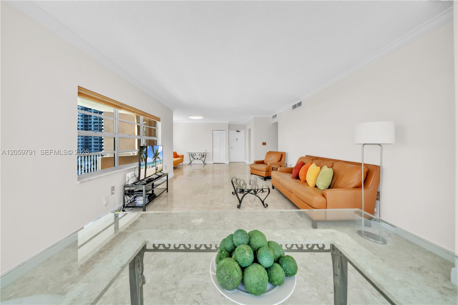 Ver detalles 6p 2 / 2 1380 sq. ft. $ 2026-07-25 0 foto