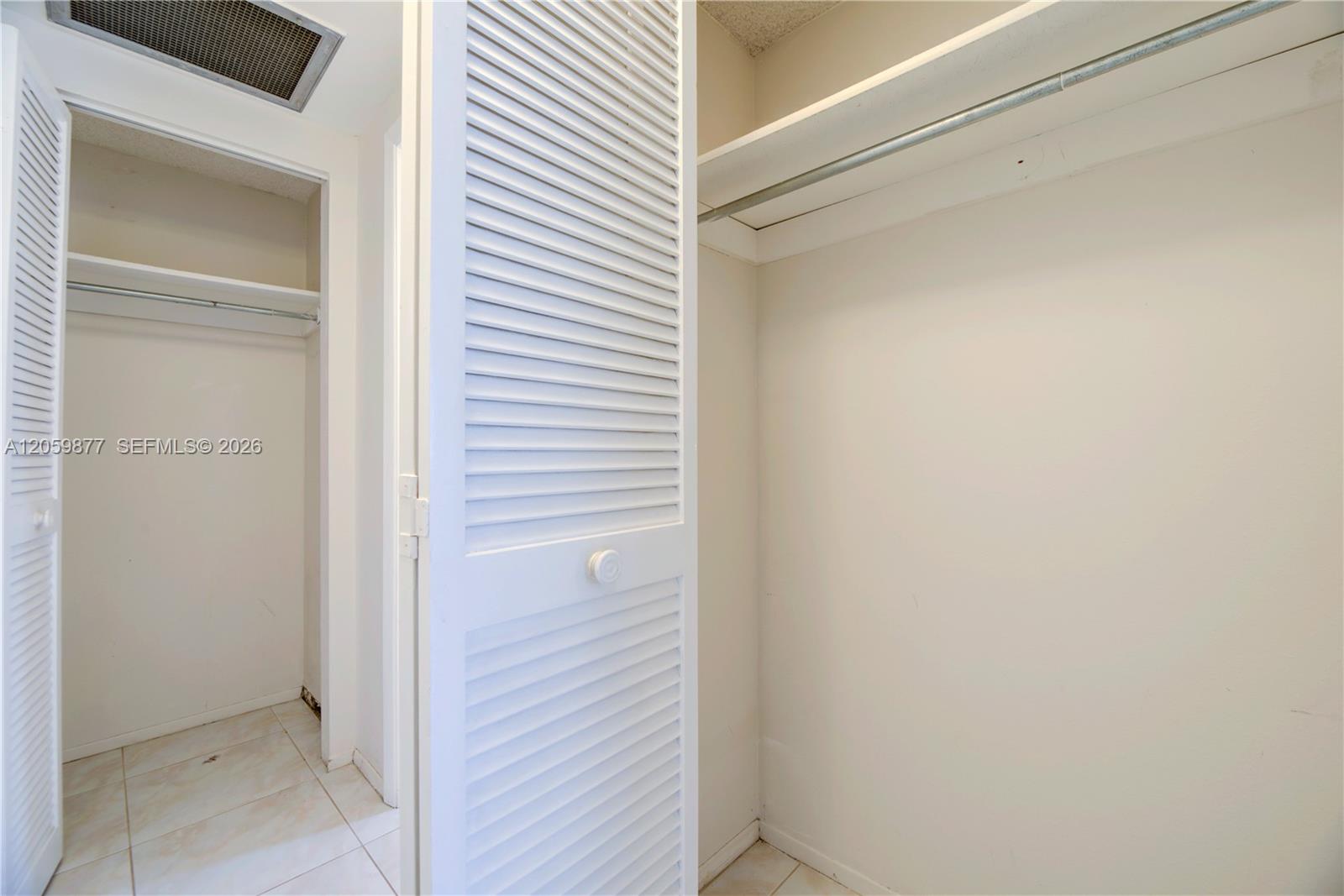 16A 1 / 2 870 sq. ft. $ 2026-07-25 0 Photo