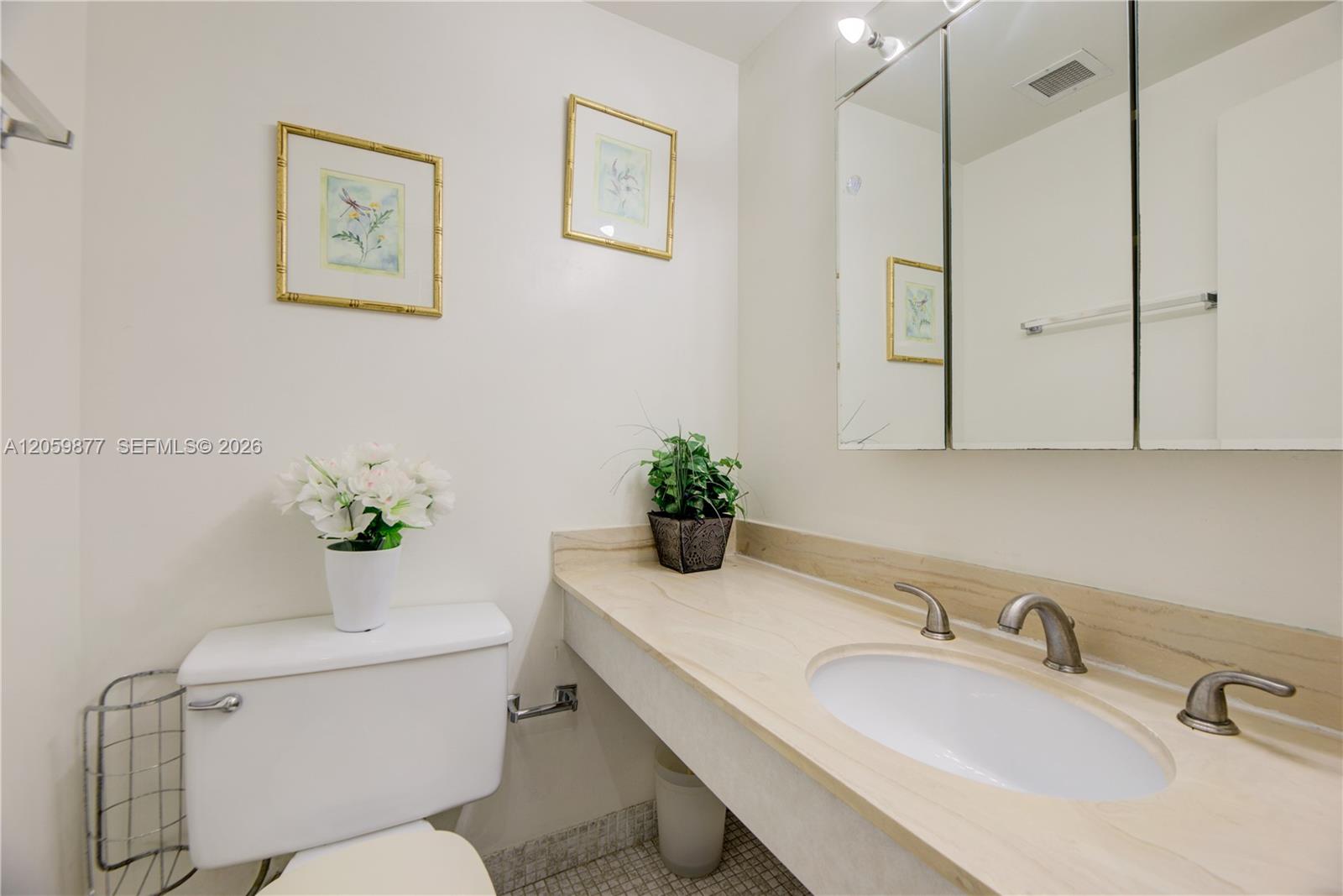 16A 1 / 2 870 sq. ft. $ 2026-07-25 0 Photo