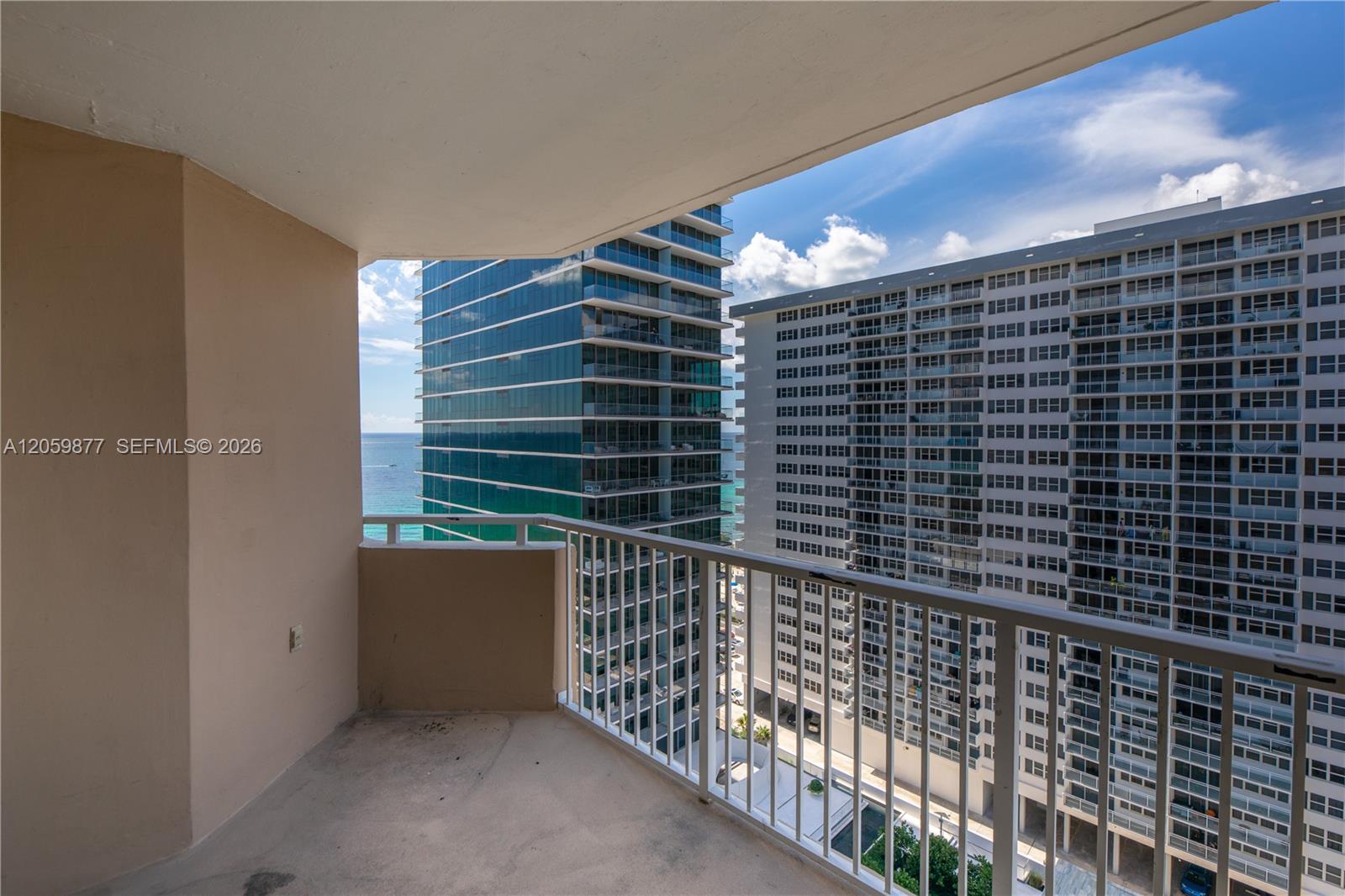 16A 1 / 2 870 sq. ft. $ 2026-07-25 0 Photo