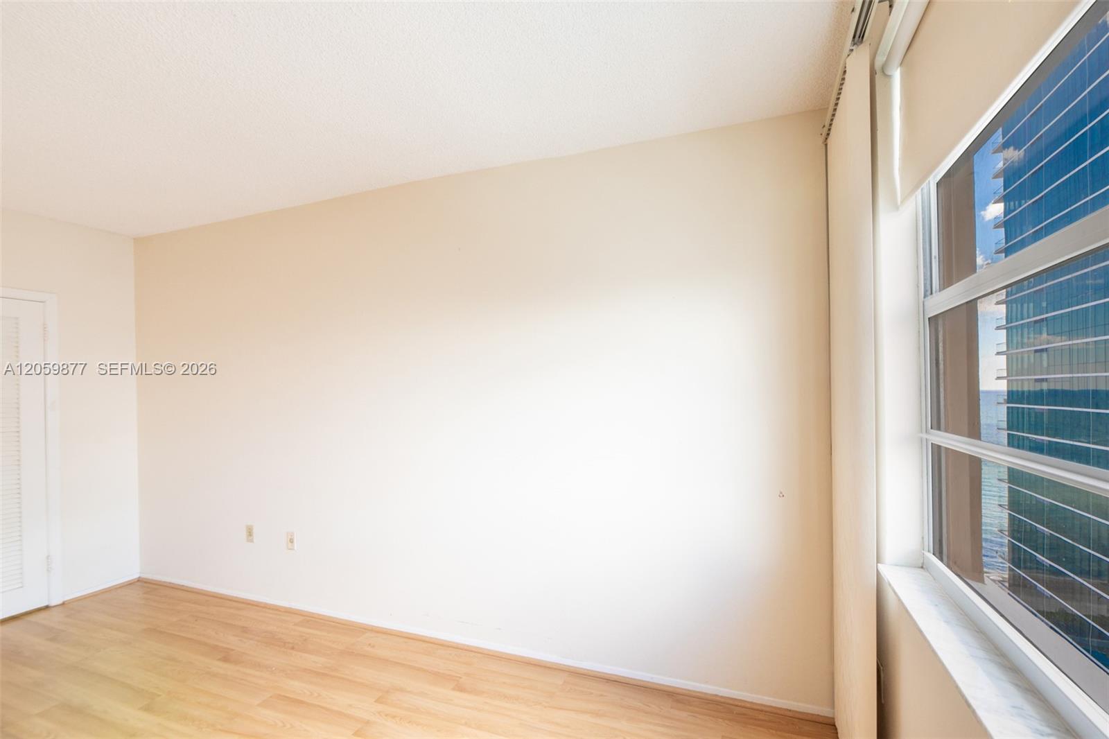 16A 1 / 2 870 sq. ft. $ 2026-07-25 0 Photo