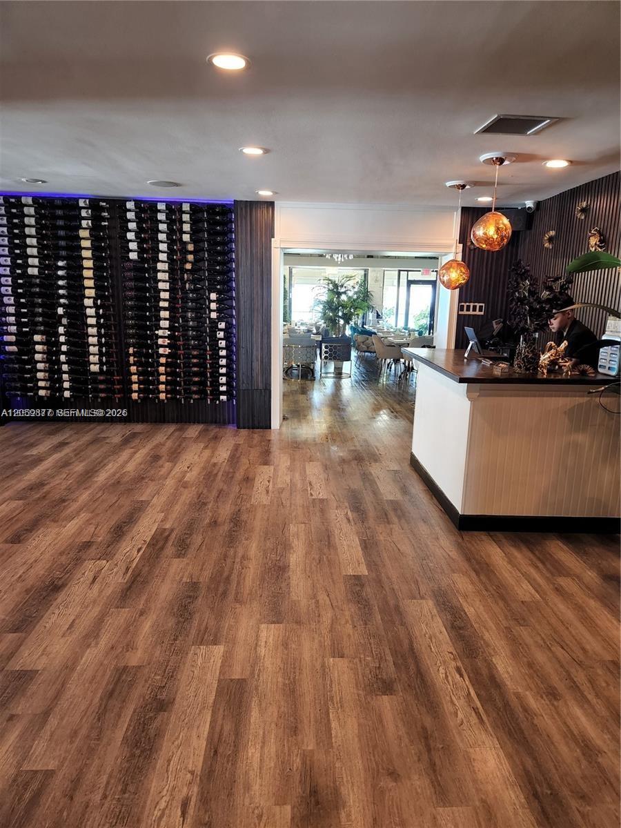 16A 1 / 2 870 sq. ft. $ 2026-07-25 0 Photo