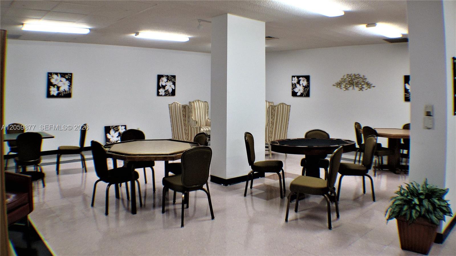 16A 1 / 2 870 sq. ft. $ 2026-07-25 0 Photo
